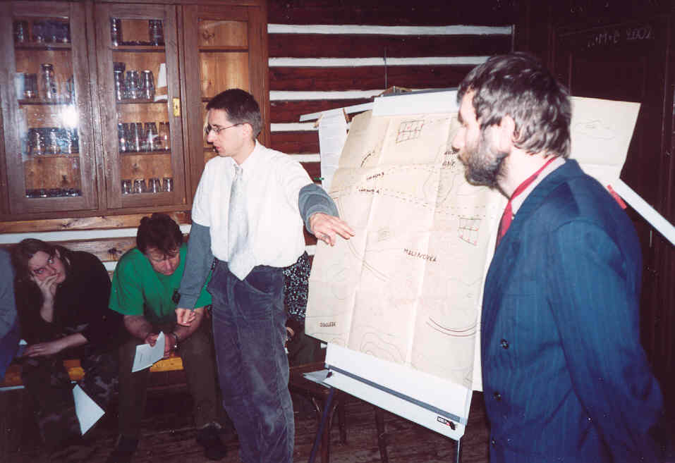 Víkendový kurs pro skautské vedoucí. Foto: J. Klápště, březen 2002.